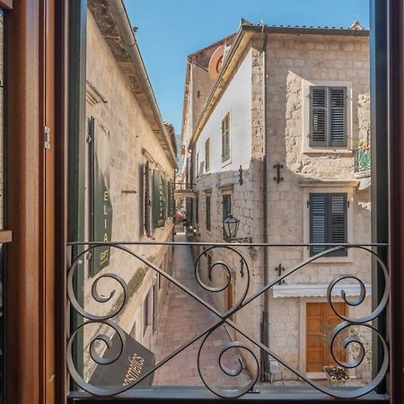 Sasha Di Cattaro - Old Town Lux Apartment Екстер'єр фото