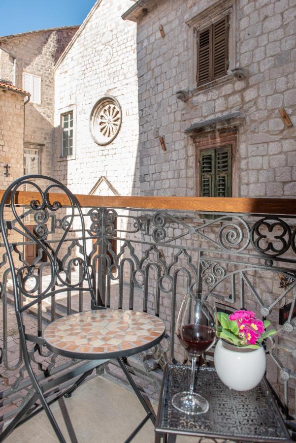 Sasha Di Cattaro - Old Town Lux Apartment Екстер'єр фото